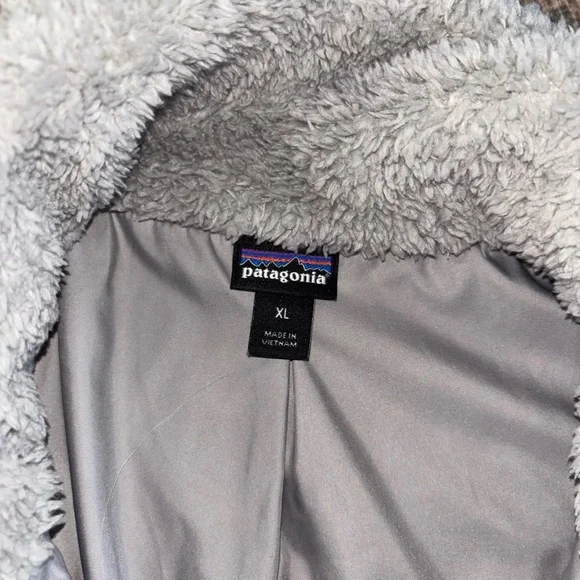 Patagonia Gray Zip-Up Fleece Vest with High Collar - Picture 4 of 4